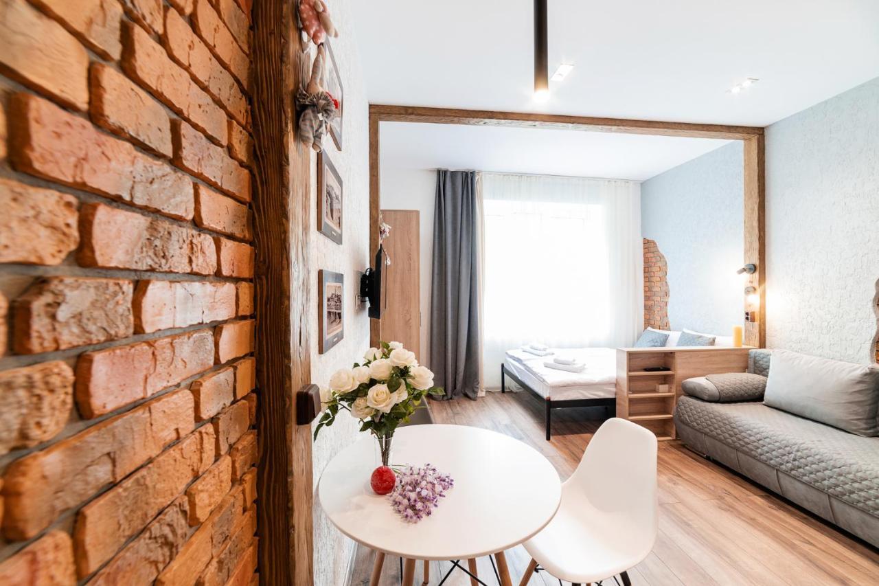 Затишні Смарт-Квартири В Історичному Центрі! Apartment Uzhhorod Ngoại thất bức ảnh